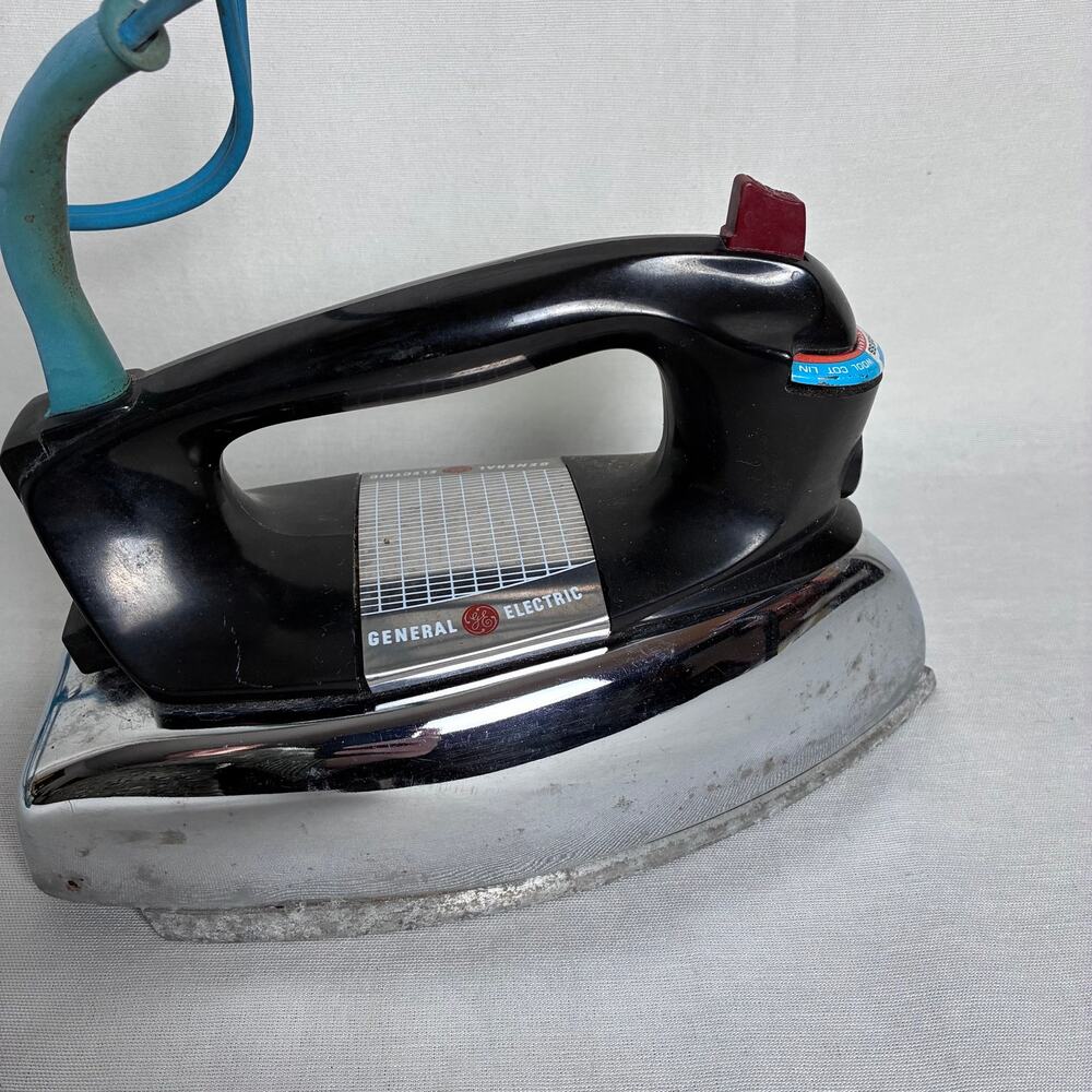 Vintage GE General Electric Steam Dry Iron Cat H7F63 Chrome Blue Cord USA Made